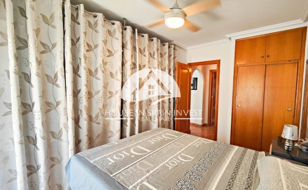 Resale - Apartment  - Torrevieja - Playa del Cura