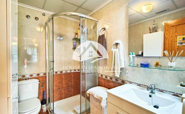 Resale - Apartment  - Torrevieja - Playa del Cura