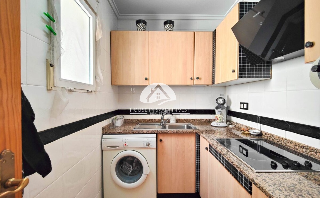 Resale - Apartment  - Torrevieja - Playa del Cura