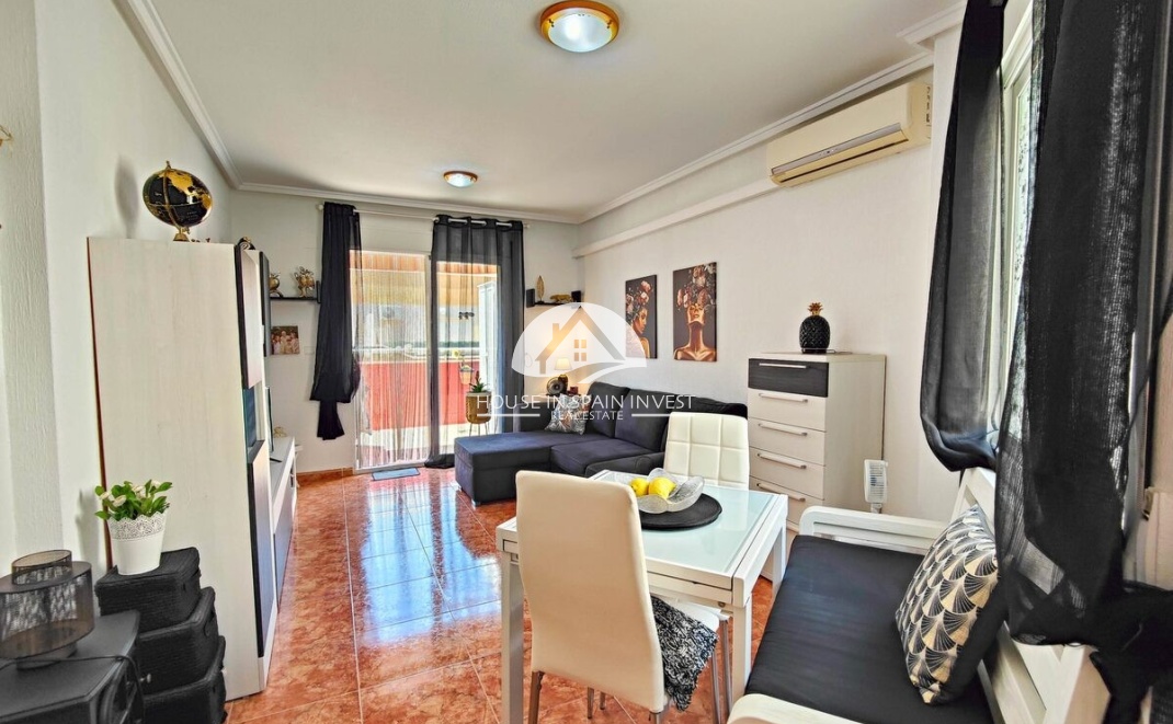 Resale - Apartment  - Torrevieja - Playa del Cura