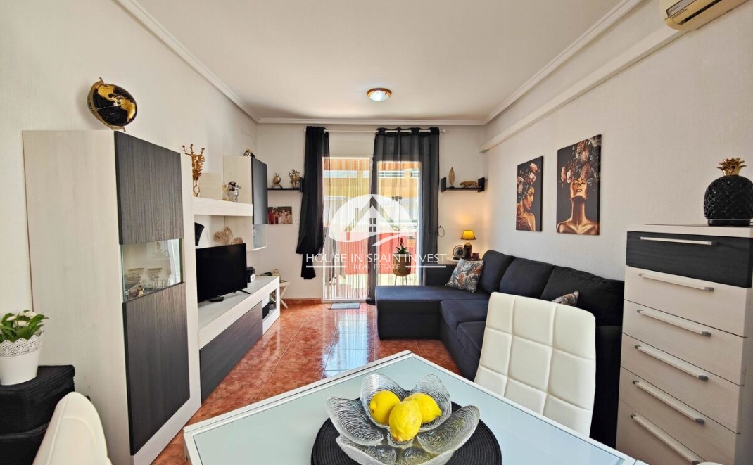 Resale - Apartment  - Torrevieja - Playa del Cura