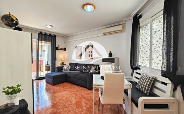 Resale - Apartment  - Torrevieja - Playa del Cura