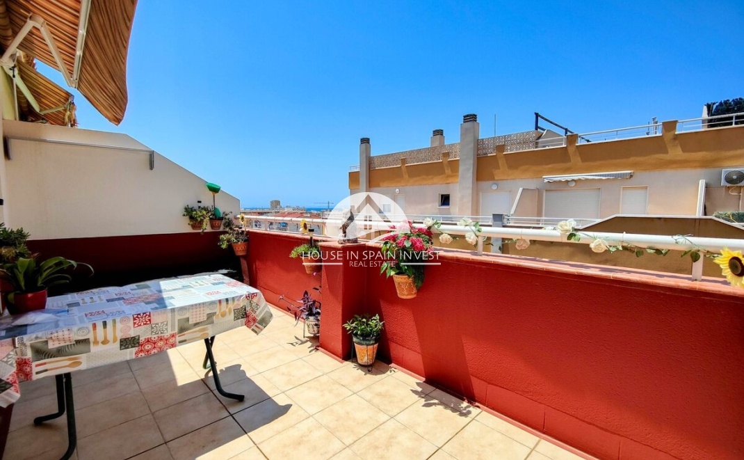 Resale - Apartment  - Torrevieja - Playa del Cura