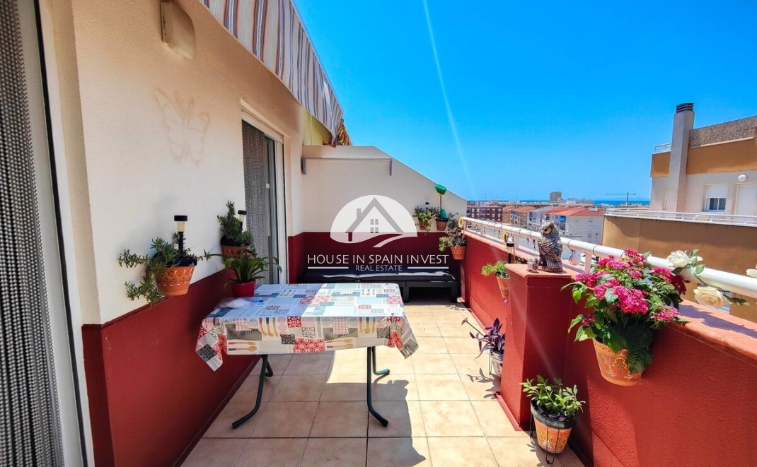 Resale - Apartment  - Torrevieja - Playa del Cura
