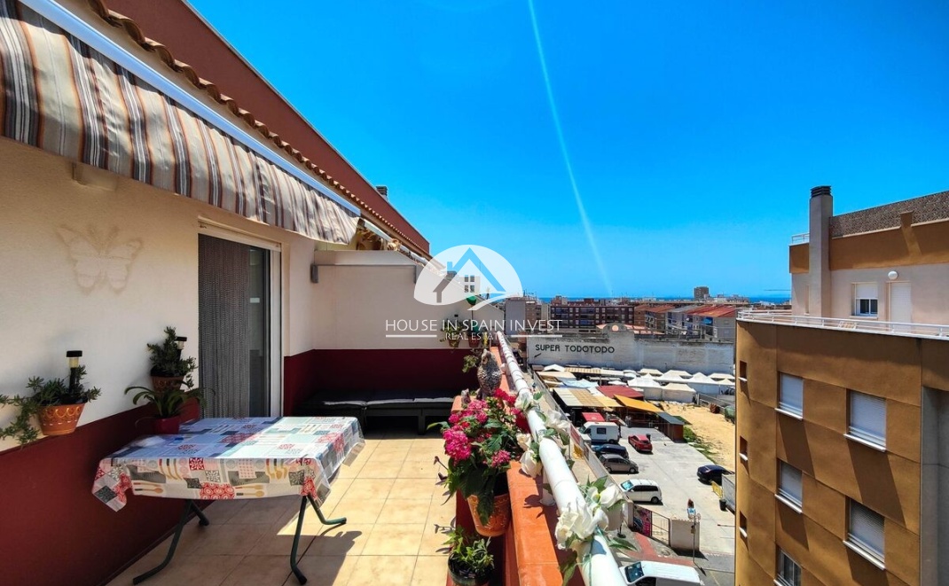 Resale - Apartment  - Torrevieja - Playa del Cura