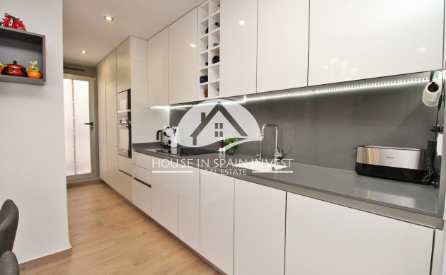 Herverkoop - Villa - Orihuela Costa - Villamartín