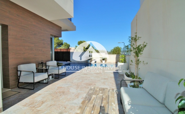 Herverkoop - Villa - Orihuela Costa - Villamartín