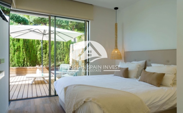 Herverkoop - Villa - San Miguel de Salinas - Las Colinas Golf