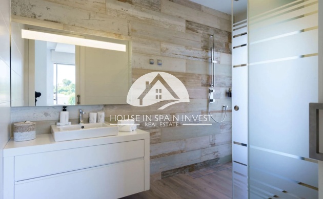 Herverkoop - Villa - San Miguel de Salinas - Las Colinas Golf