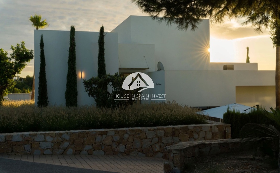 Herverkoop - Villa - San Miguel de Salinas - Las Colinas Golf