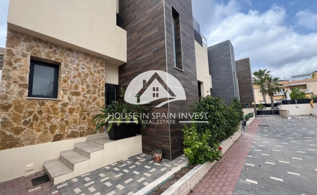 Herverkoop - Villa - Orihuela Costa - Lomas De Cabo Roig