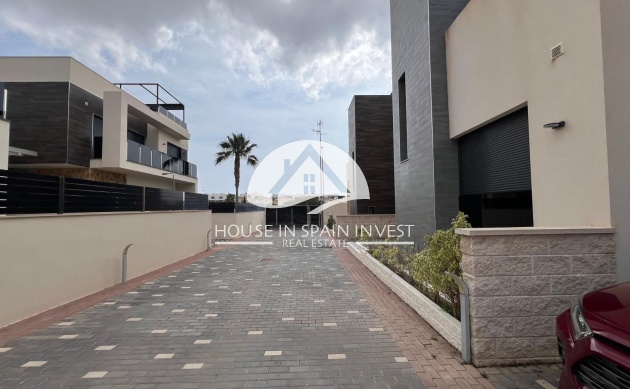 Herverkoop - Villa - Orihuela Costa - Lomas De Cabo Roig