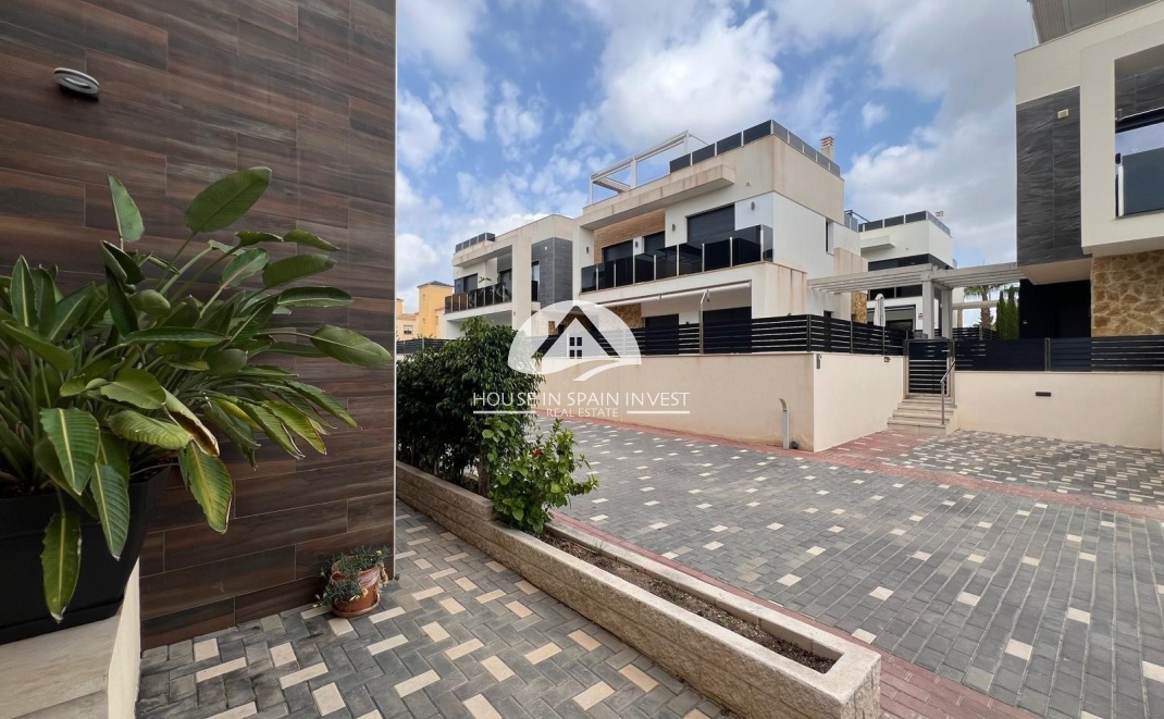 Herverkoop - Villa - Orihuela Costa - Lomas De Cabo Roig