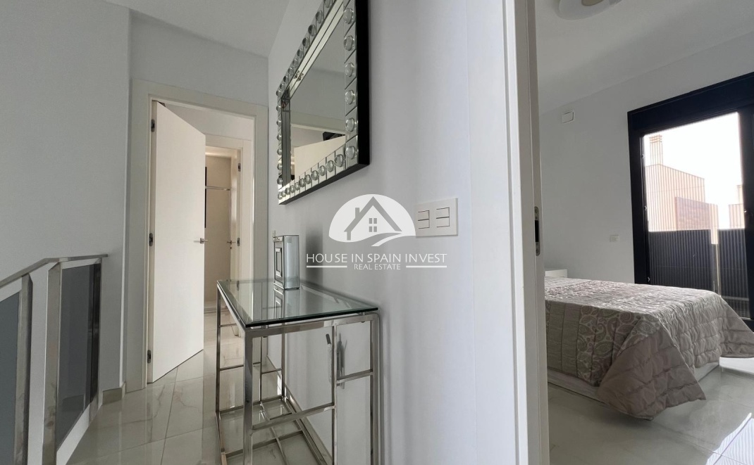 Herverkoop - Villa - Orihuela Costa - Lomas De Cabo Roig