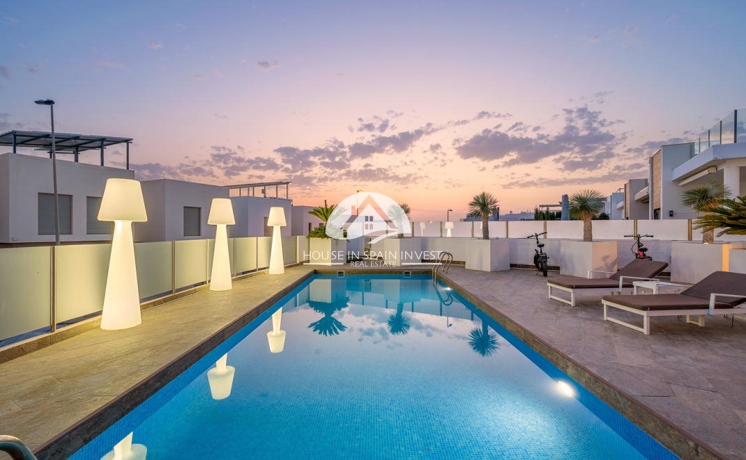 Herverkoop - Villa - Orihuela Costa - Villamartín