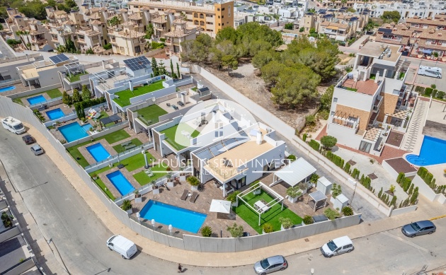 Herverkoop - Villa - Orihuela Costa - Villamartín