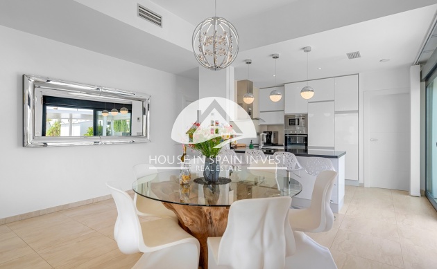 Herverkoop - Villa - Orihuela Costa - Villamartín