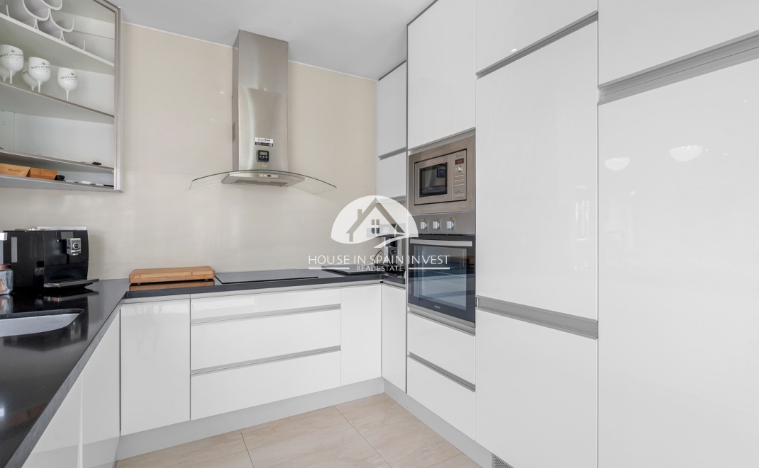 Herverkoop - Villa - Orihuela Costa - Villamartín