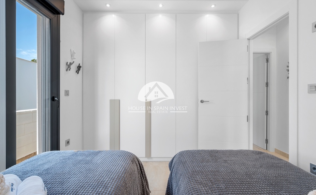 Herverkoop - Villa - Orihuela Costa - Villamartín