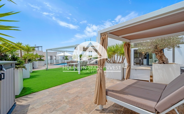 Herverkoop - Villa - Orihuela Costa - Villamartín