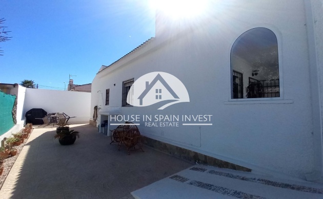 Resale - Villa - Torrevieja - La Siesta - El Chaparral - San Luis