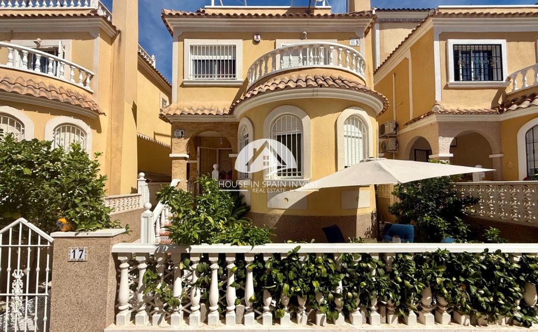 Herverkoop - Villa - Orihuela Costa - Villamartín