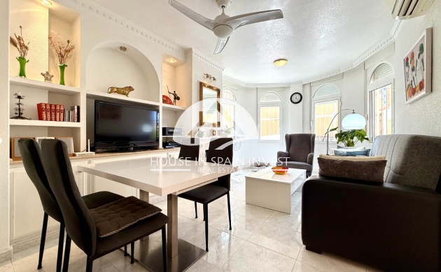 Herverkoop - Villa - Orihuela Costa - Villamartín