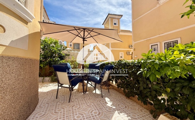 Herverkoop - Villa - Orihuela Costa - Villamartín