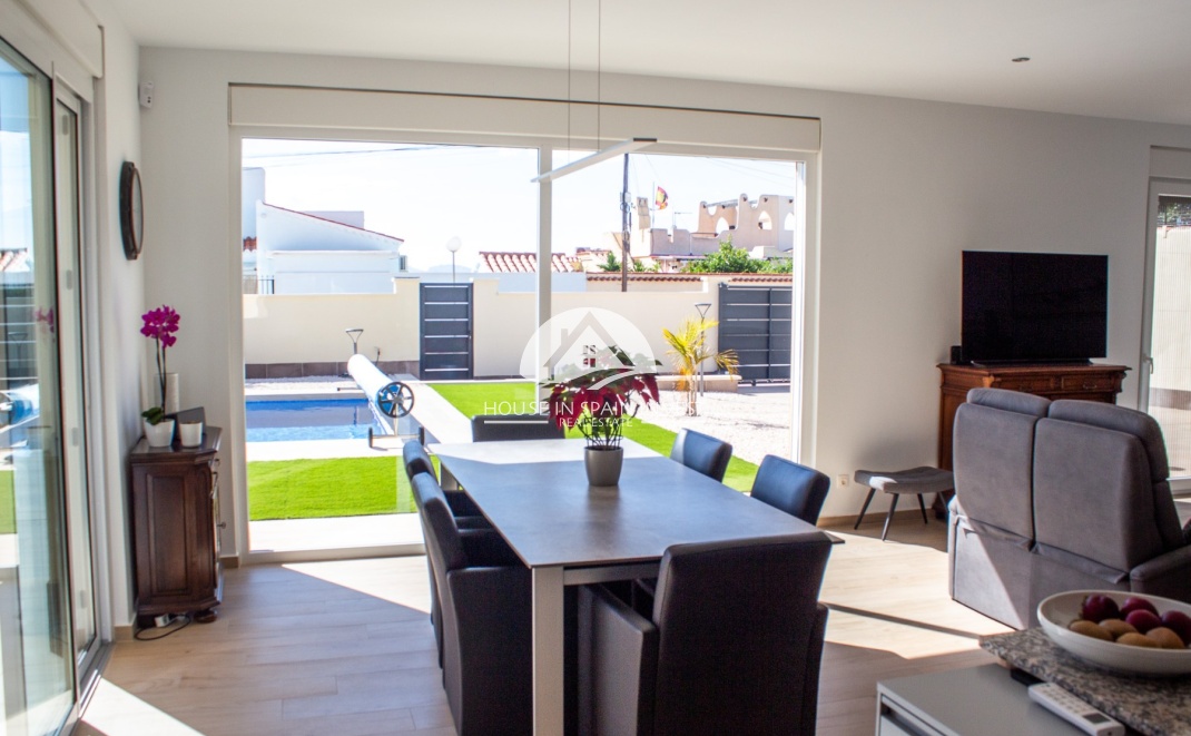 Resale - Villa - Torrevieja - La Siesta - El Chaparral - San Luis