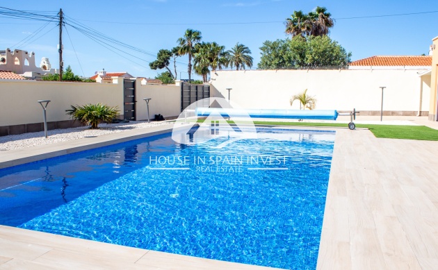 Resale - Villa - Torrevieja - La Siesta - El Chaparral - San Luis