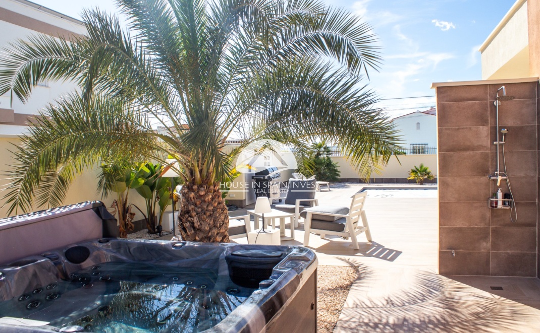 Resale - Villa - Torrevieja - La Siesta - El Chaparral - San Luis