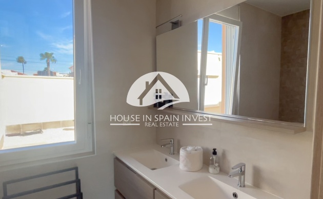 Resale - Villa - Torrevieja - La Siesta - El Chaparral - San Luis