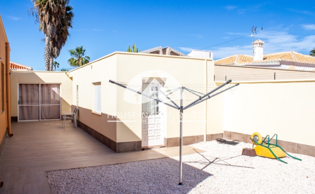 Resale - Villa - Torrevieja - La Siesta - El Chaparral - San Luis