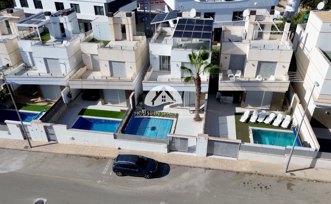 Herverkoop - Villa - Orihuela Costa - Lomas De Cabo Roig