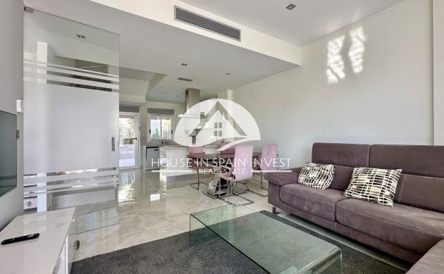 Herverkoop - Villa - Orihuela Costa - Lomas De Cabo Roig