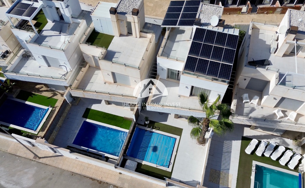 Herverkoop - Villa - Orihuela Costa - Lomas De Cabo Roig