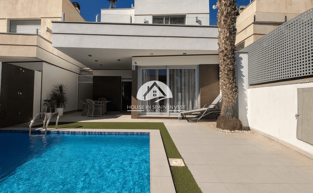 Herverkoop - Villa - Orihuela Costa - Lomas De Cabo Roig