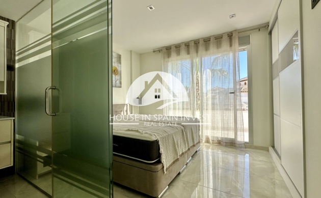 Herverkoop - Villa - Orihuela Costa - Lomas De Cabo Roig