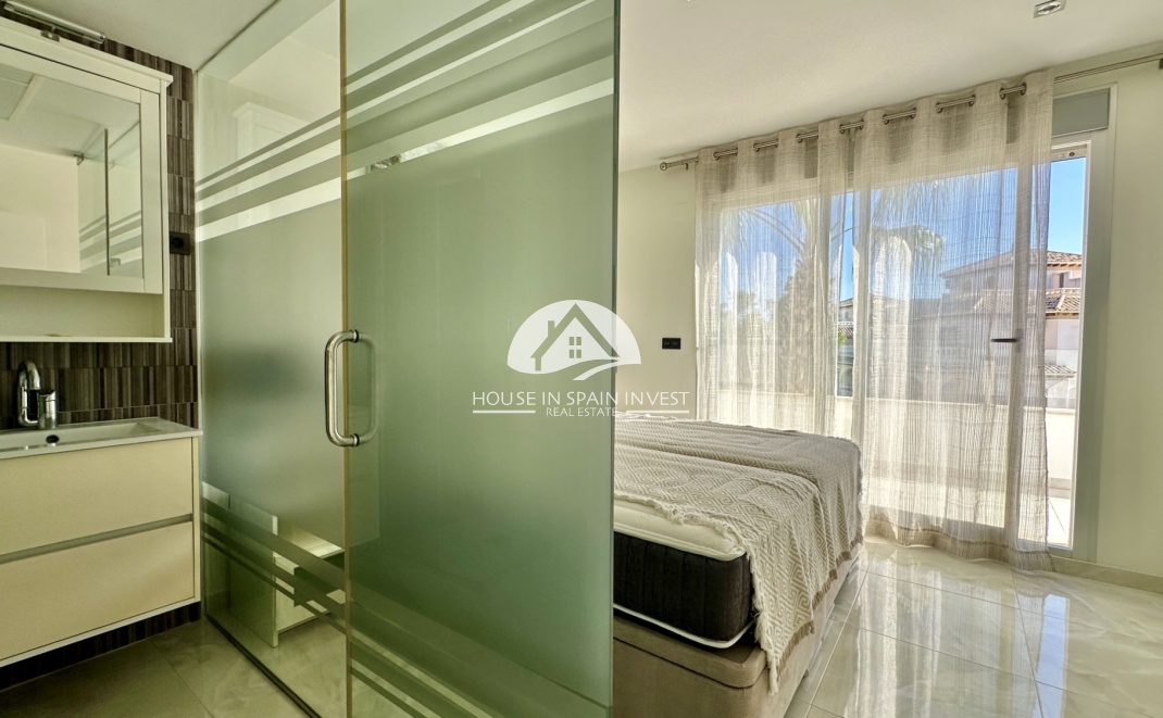 Herverkoop - Villa - Orihuela Costa - Lomas De Cabo Roig