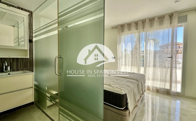 Herverkoop - Villa - Orihuela Costa - Lomas De Cabo Roig