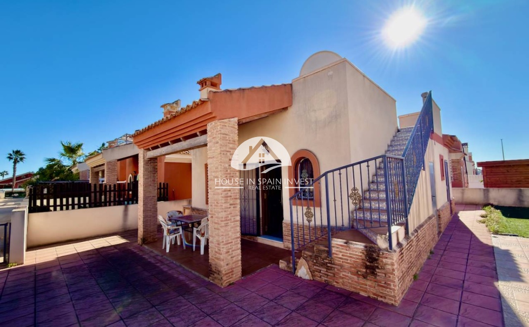 Resale - Villa - Guardamar del Segura - Guardamar - El Raso