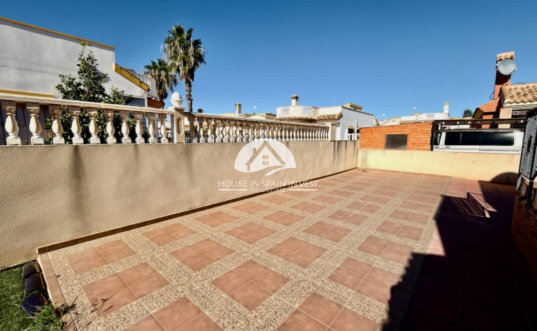 Resale - Villa - Guardamar del Segura - Guardamar - El Raso