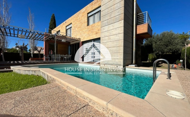 Resale - Villa - Orihuela Costa - Dehesa de campoamor