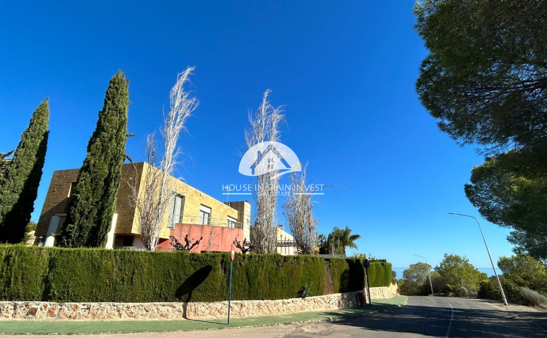 Resale - Villa - Orihuela Costa - Dehesa de campoamor