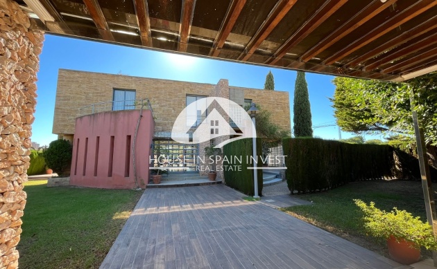 Resale - Villa - Orihuela Costa - Dehesa de campoamor