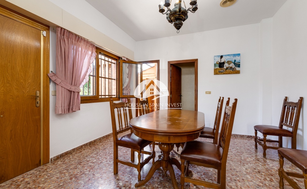 Resale - Villa - Torrevieja - La Mata