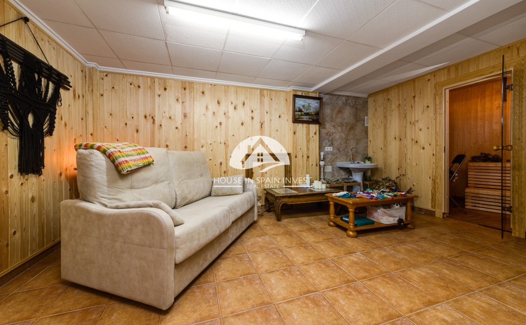 Resale - Villa - Torrevieja - La Mata