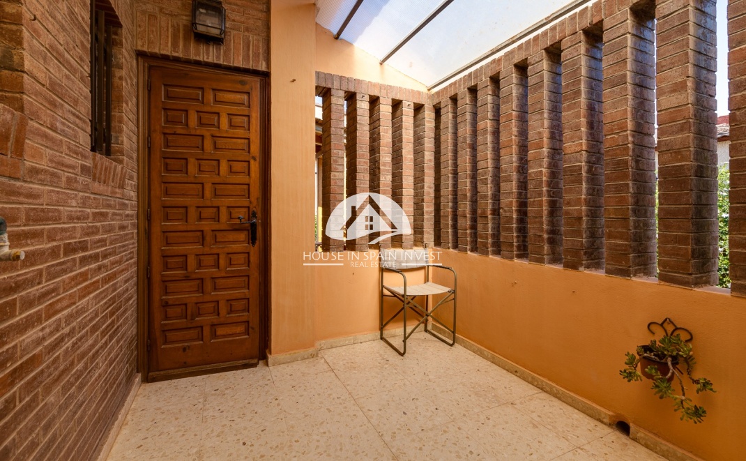 Resale - Villa - Torrevieja - La Mata