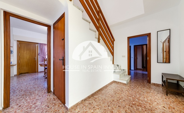 Resale - Villa - Torrevieja - La Mata