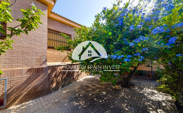 Resale - Villa - Torrevieja - La Mata